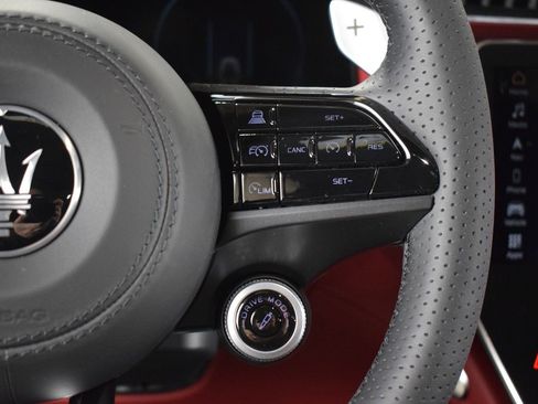 New 2025 Maserati Grecale Folgore image 30