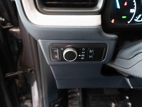 Used 2023 Ford Maverick XLT w/ XLT Luxury Package FWD image 11