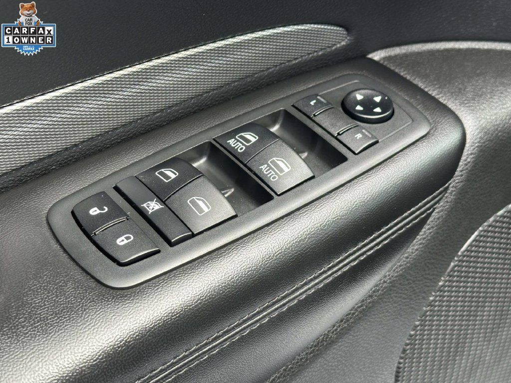 Used 2019 Dodge Durango GT w/ Blacktop Package AWD/4WD image 17