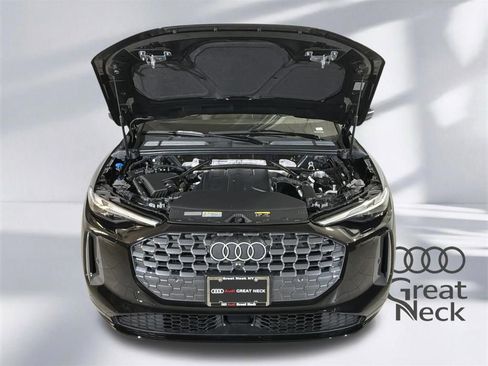 Used 2025 Audi Q5 Premium w/ Convenience Package AWD/4WD image 19