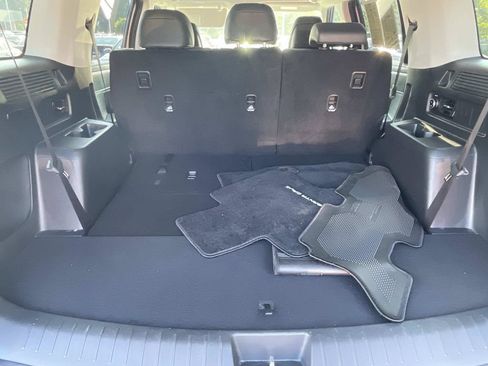 Used 2025 Hyundai Santa Fe SEL FWD image 10