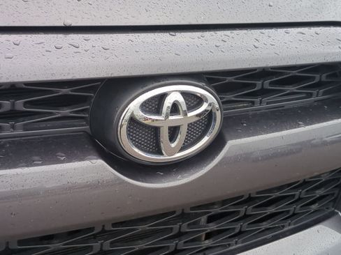 Used 2014 Toyota 4Runner SR5 AWD/4WD image 11