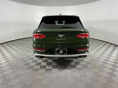Used 2023 Bentley Bentayga Extended Wheelbase AWD/4WD image 7