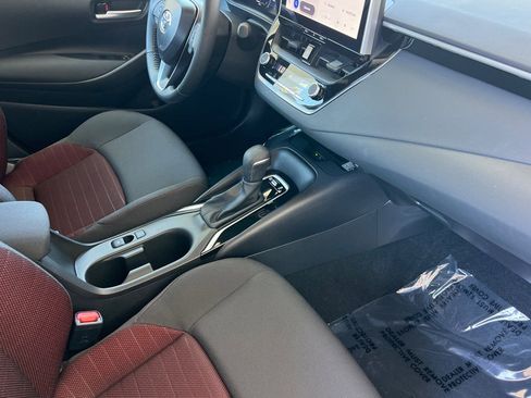 Certified 2026 Toyota Corolla SE w/ SE Package FWD image 15