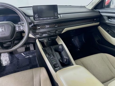 Used 2024 Honda Accord EX image 19