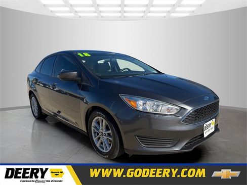 Used 2018 Ford Focus SE image 1