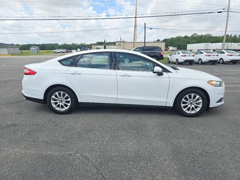 Used 2015 Ford Fusion S FWD image 5