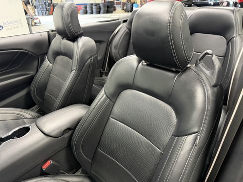 Used 2024 Ford Mustang GT Premium RWD image 13