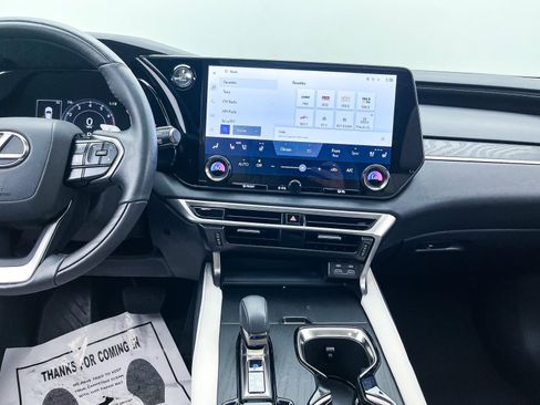 Used 2023 Lexus RX 350 Premium image 8
