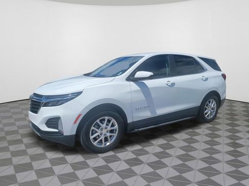 Used 2022 Chevrolet Equinox LT FWD image 2