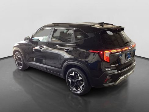 Used 2025 Kia Seltos S AWD/4WD image 7