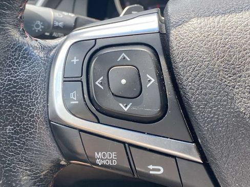 Used 2015 Toyota Camry SE FWD image 28