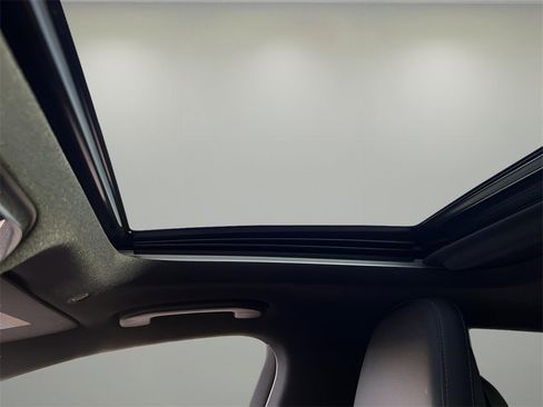 Used 2024 Mercedes-Benz C 300 Sedan image 22