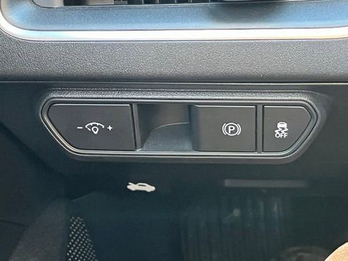 Certified 2025 Kia K4 LXS image 32