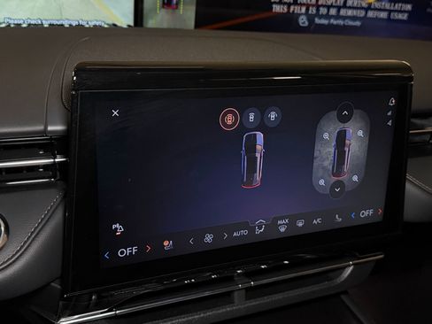 New 2026 Lincoln Nautilus Reserve AWD/4WD image 30