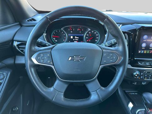 Used 2023 Chevrolet Traverse RS image 13