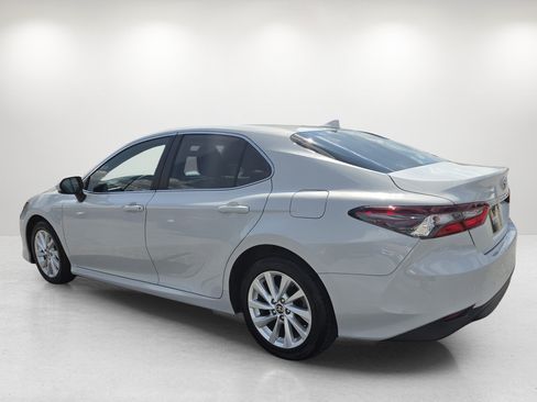 Used 2024 Toyota Camry LE FWD image 7