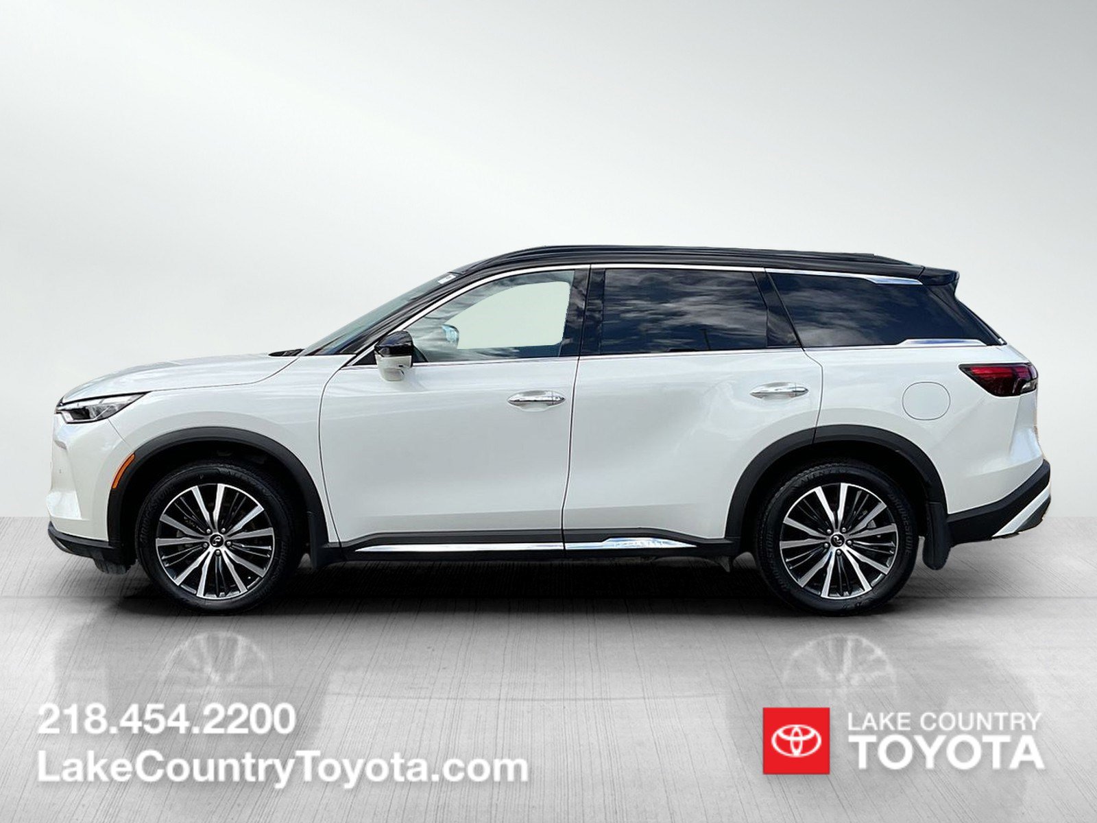 Used 2025 INFINITI QX60 Autograph AWD/4WD image 2