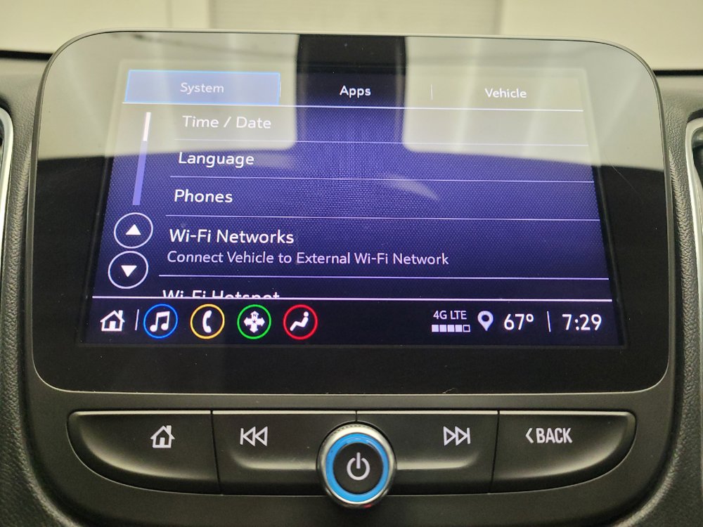 Used 2021 Chevrolet Malibu LT FWD image 25