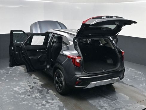 New 2026 Kia Seltos EX image 23