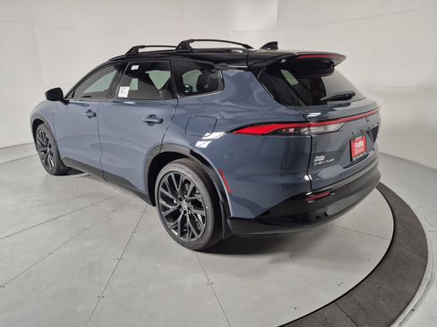 New 2026 Toyota Crown Signia image 3