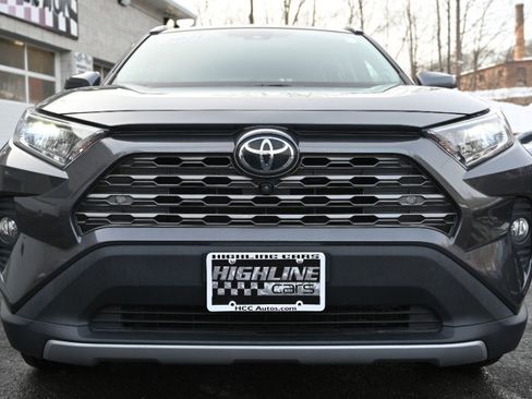 Used 2021 Toyota RAV4 Limited image 10