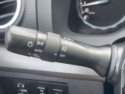 Used 2019 Toyota Tundra SR5 AWD/4WD image 22