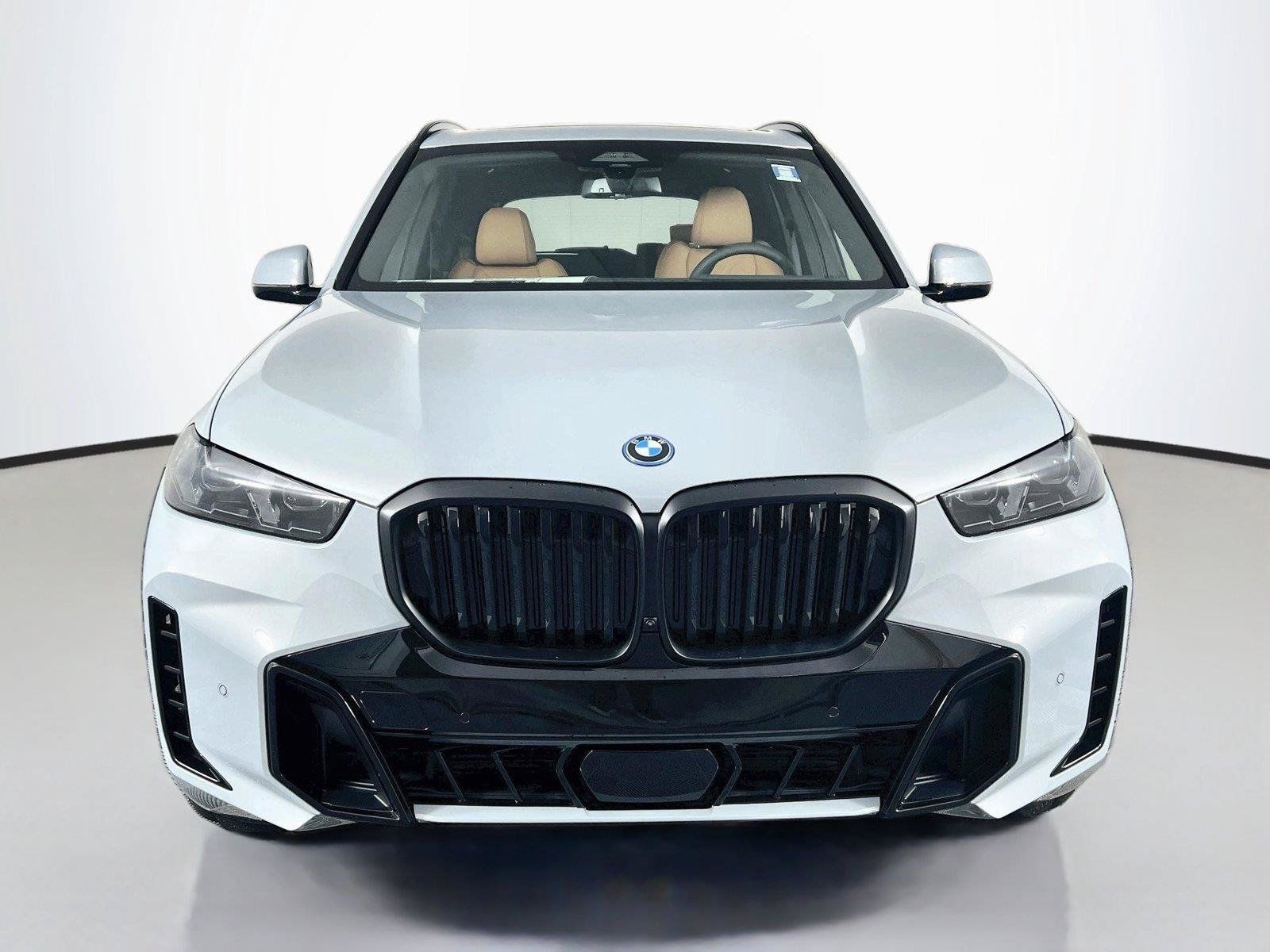 Used 2026 BMW X5 xDrive50e w/ Executive Package AWD/4WD image 9