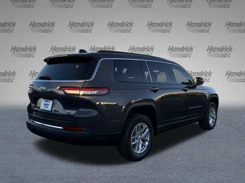 New 2025 Jeep Grand Cherokee L Laredo image 8