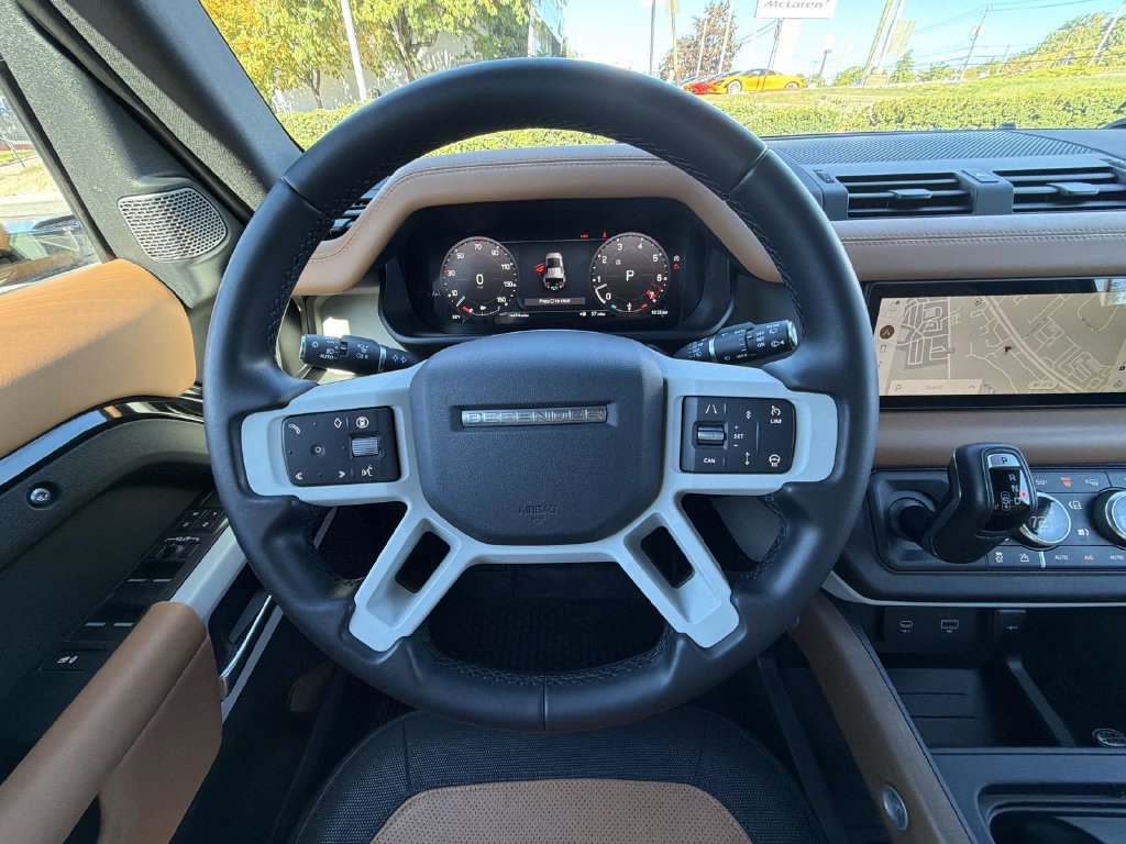 Used 2024 Land Rover Defender 110 X-Dynamic SE AWD/4WD image 23