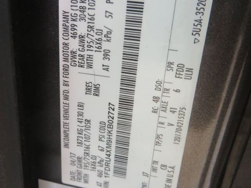 Used 2017 Ford Transit 350 XLT image 32