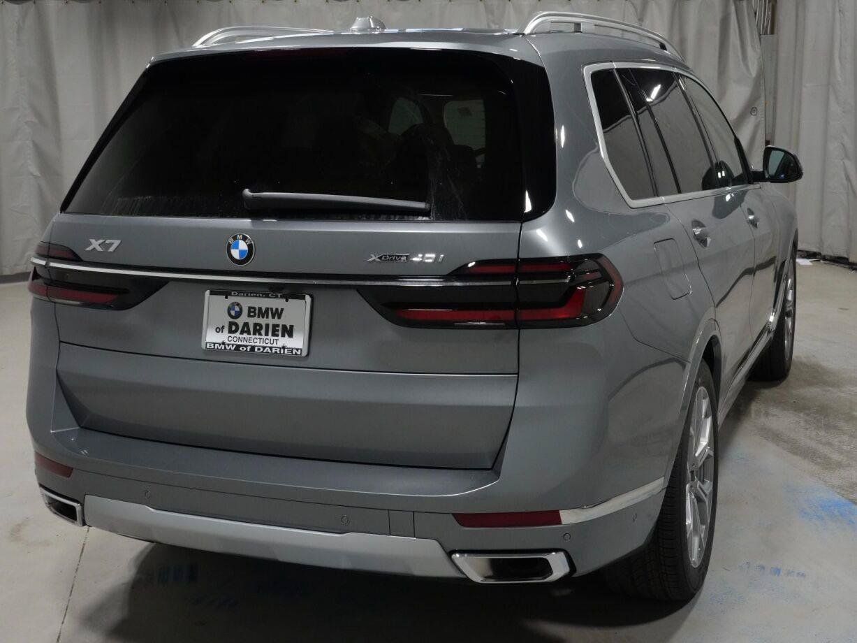 Used 2027 BMW X7 xDrive40i w/ Premium Package AWD/4WD image 21