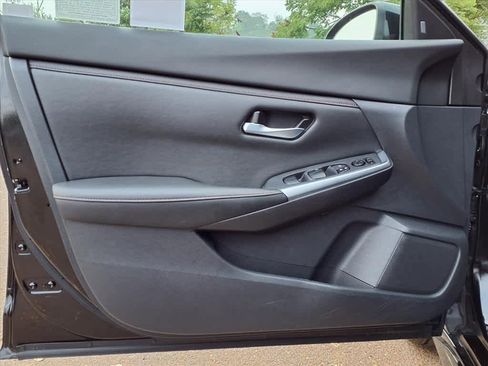 Used 2023 Nissan Sentra SR w/ Midnight Edition Package image 14