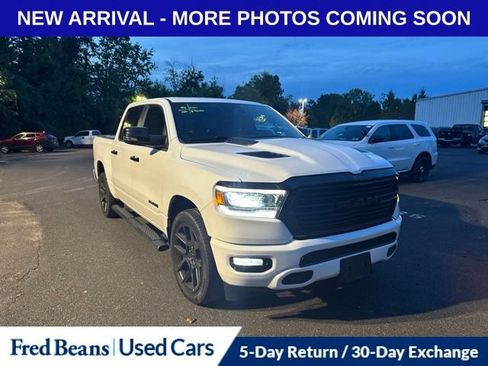 Used 2024 RAM 1500 Laramie AWD/4WD image 1