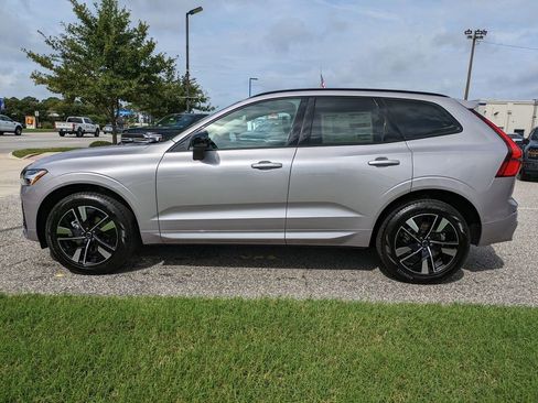 New 2026 Volvo XC60 B5 Core w/ Climate Package image 7