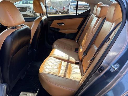 Used 2021 Nissan Sentra SV w/ SV Premium Package image 8