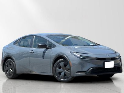 Used 2023 Toyota Prius LE