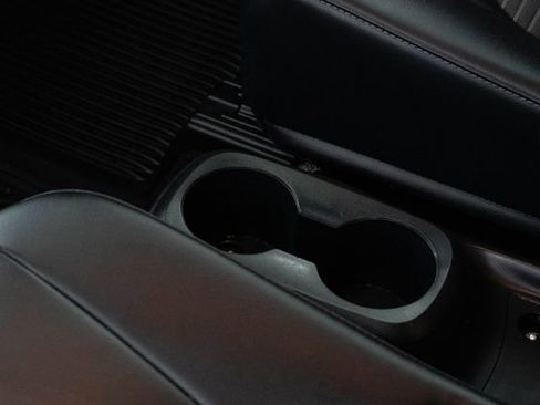 Used 2024 Toyota Highlander XSE image 23