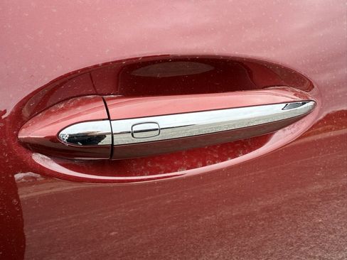 Used 2023 Buick Encore GX Select w/ Sport Touring Package image 40