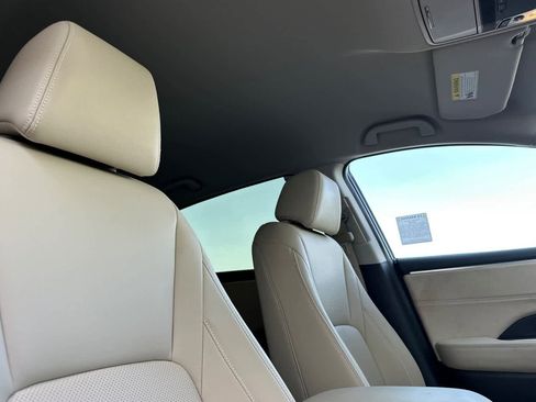 Used 2019 Honda Clarity Touring image 17