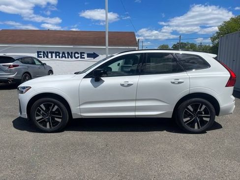 New 2026 Volvo XC60 B5 Core w/ Protection Package Premier AWD/4WD image 4