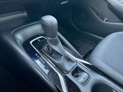 Used 2022 Toyota Corolla LE FWD image 23