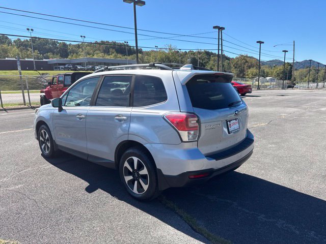 Used 2017 Subaru Forester 2.5i Limited AWD/4WD image 6