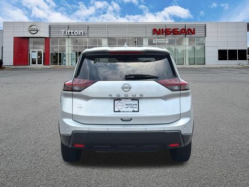 Used 2025 Nissan Rogue SV FWD image 6