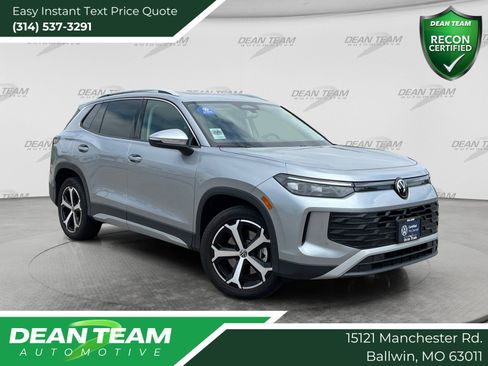 Certified 2025 Volkswagen Tiguan SE AWD/4WD image 1