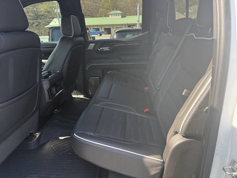 Used 2024 GMC Sierra 1500 AT4X w/ AT4X AEV Edition image 21