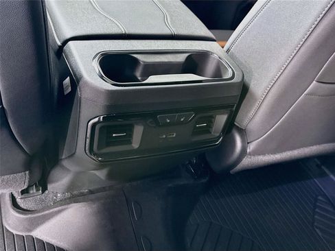 New 2026 GMC Sierra 3500 AT4 w/ AT4 Premium Plus Package AWD/4WD image 20