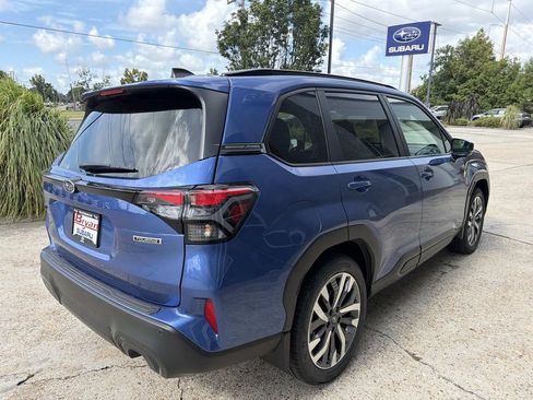 New 2026 Subaru Forester Touring AWD/4WD image 5