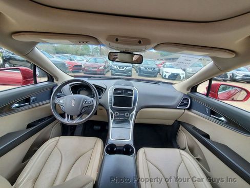 Used 2017 Lincoln MKX Reserve w/ Lincoln MKX Climate Package image 11