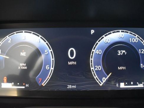 New 2025 Jeep Grand Cherokee L Limited w/ Black Appearance Package image 15